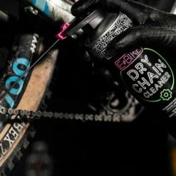 Muc-Off E-Bike Dry Chain Cleaner Kettenreiniger 500 Ml 11 Muc-Off E-Bike Dry Chain Cleaner Kettenreiniger 500 Ml -Lezyne Verkäufe image PF MU 0006 4 600x600