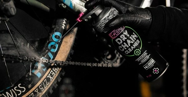 Muc-Off E-Bike Dry Chain Cleaner Kettenreiniger 500 Ml 6 Muc-Off E-Bike Dry Chain Cleaner Kettenreiniger 500 Ml – Bild 4